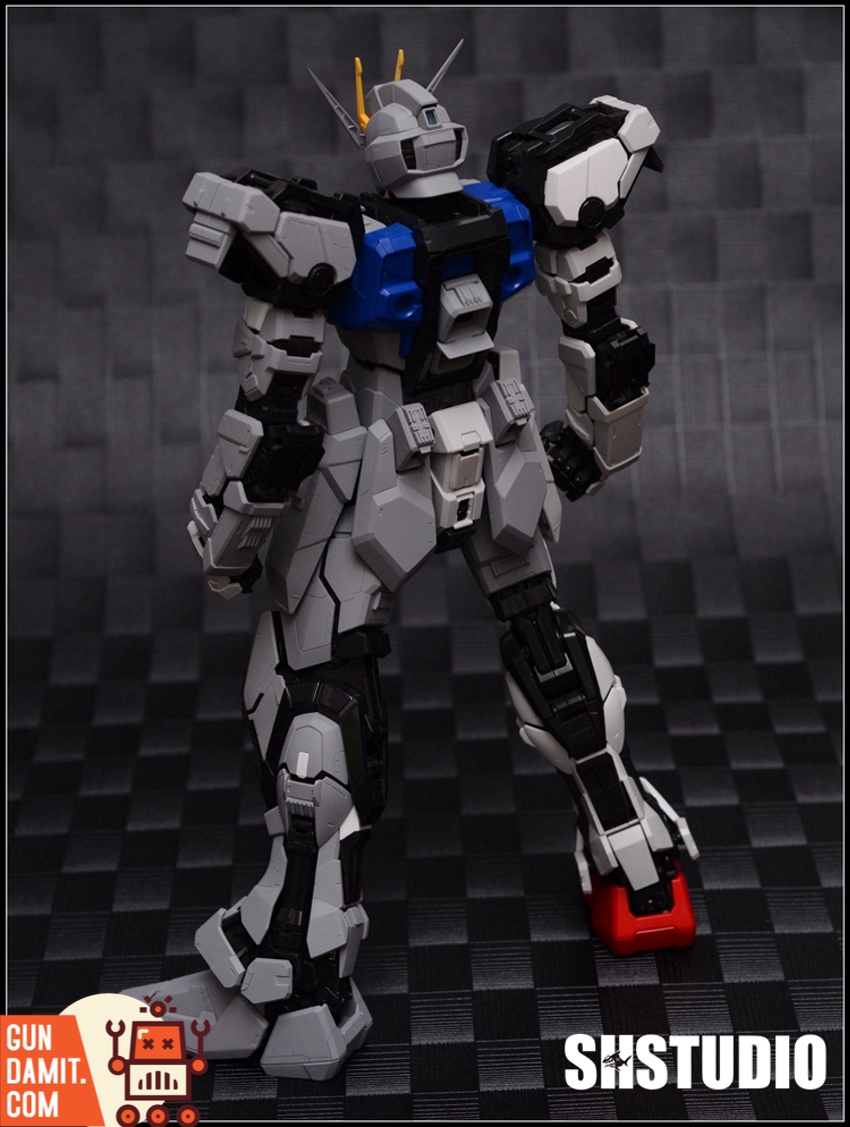 SH Studio 1/60 PG Strike Gundam conversion kit full body showing improved proportions SH Studio 1/60 PG Strike Gundam conversion kit full body showing improved proportions