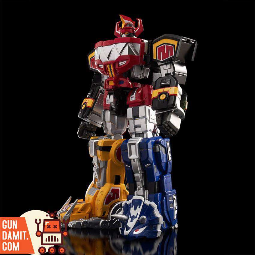Power Rangers Megazord model kit combined standing pose with Power Sword Power Rangers Megazord model kit combined standing pose with Power Sword
