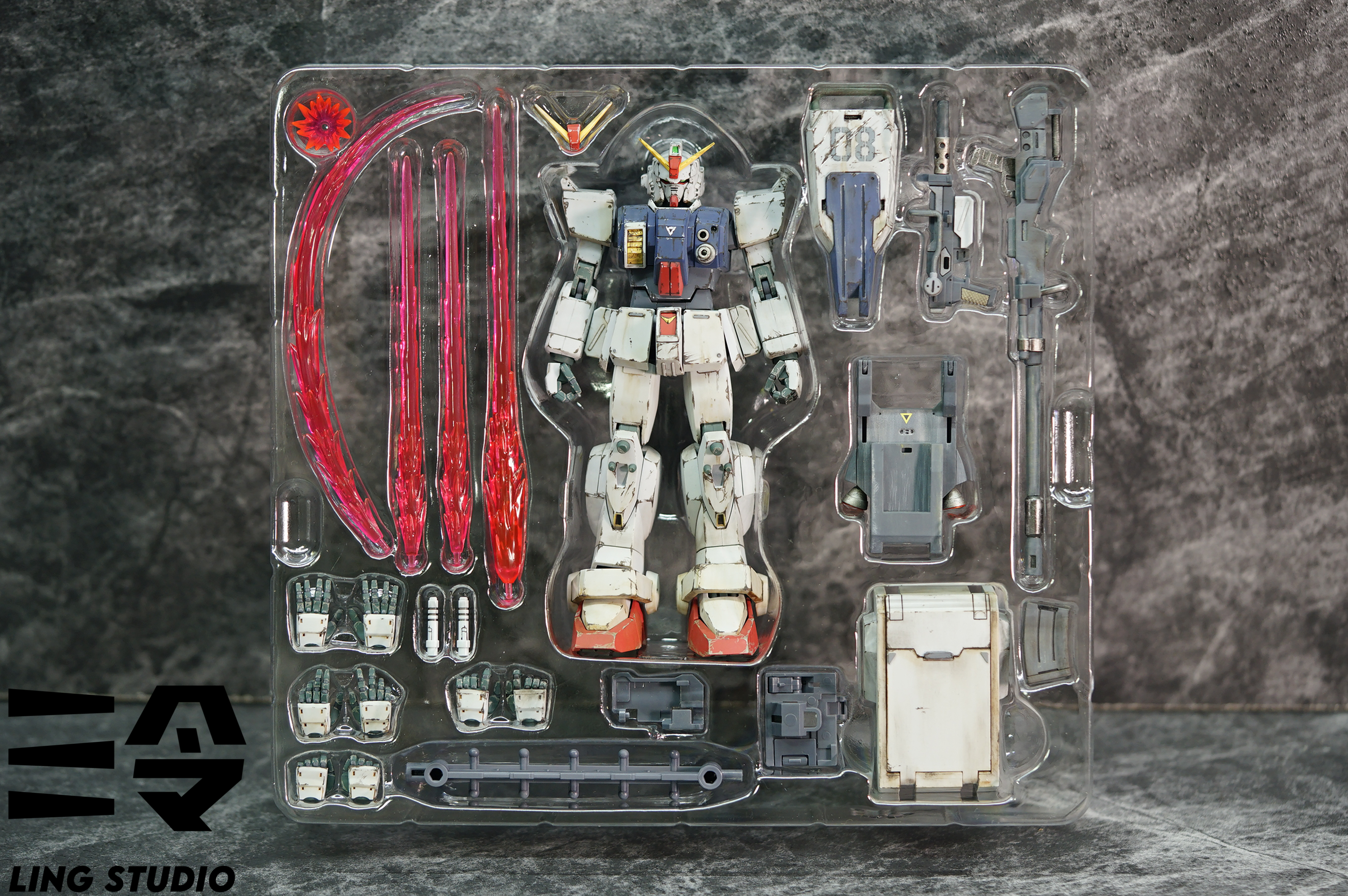 Ling Studio Repaint RX-79(G) Gundam Ground Type in blister packaging with weapons Ling Studio Repaint RX-79(G) Gundam Ground Type in blister packaging with weapons