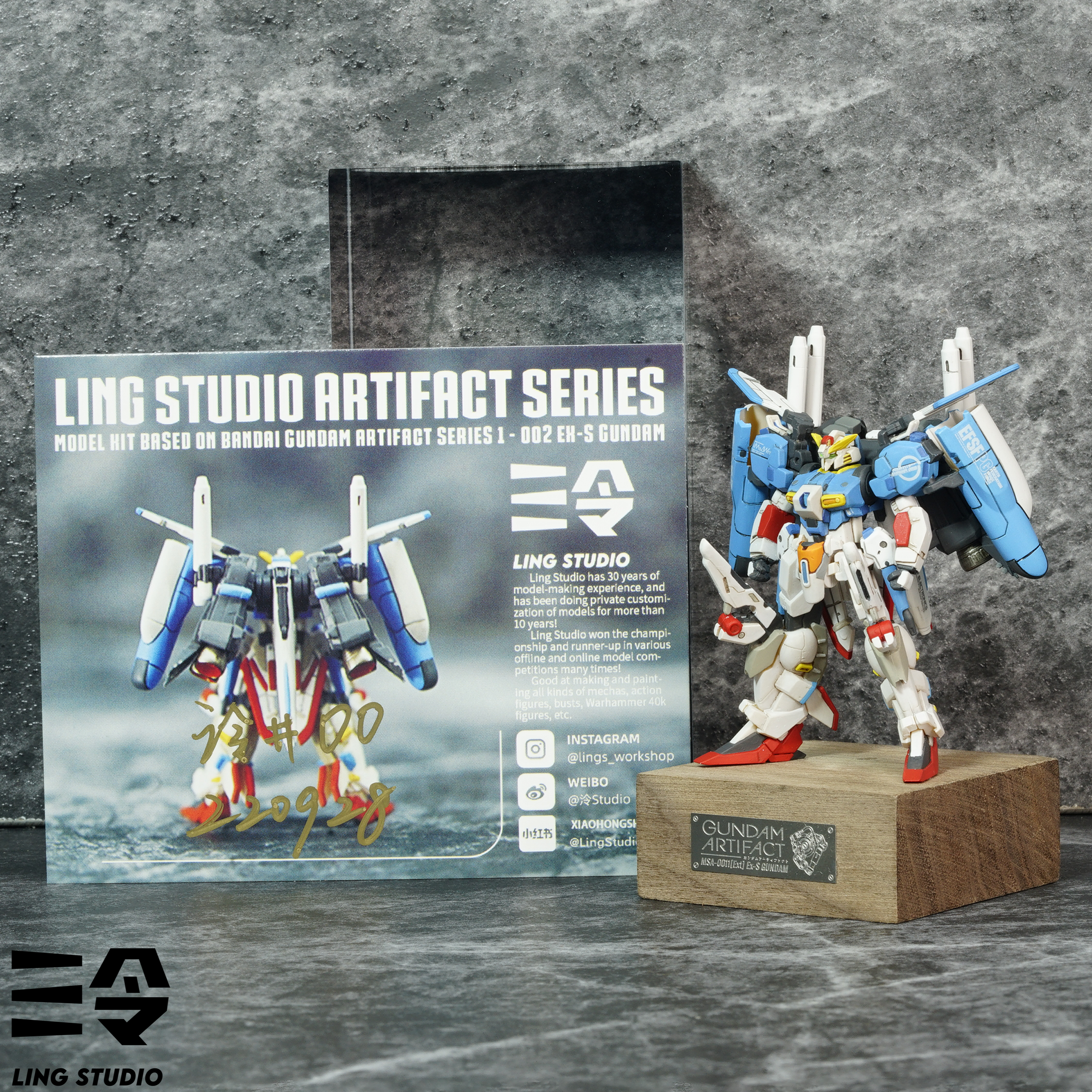 Ling Studio Gundam Artifact Ex-S Gundam pre-painted mini model on wooden display base with card Ling Studio Gundam Artifact Ex-S Gundam pre-painted mini model on wooden display base with card
