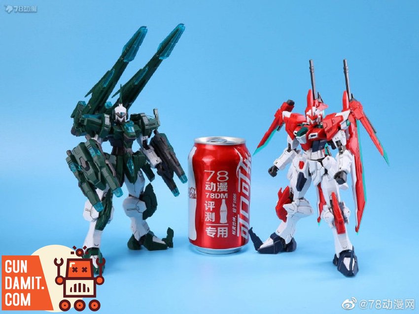 HunShang 1/144 Launcher Battle Shadow model kit size comparison with soda can HunShang 1/144 Launcher Battle Shadow model kit size comparison with soda can