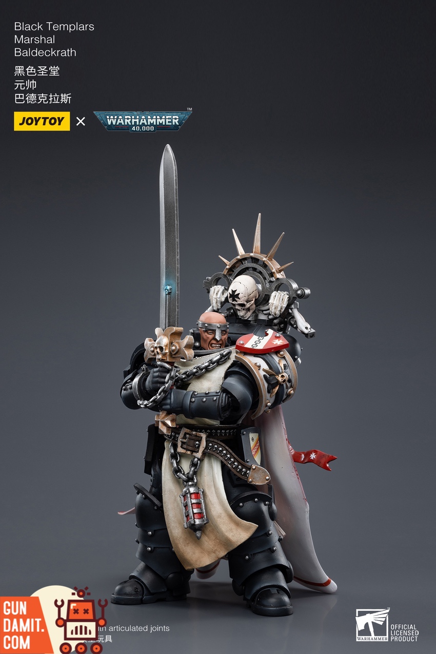 Black Templars Marshal rear armor and tabard detail Black Templars Marshal rear armor and tabard detail
