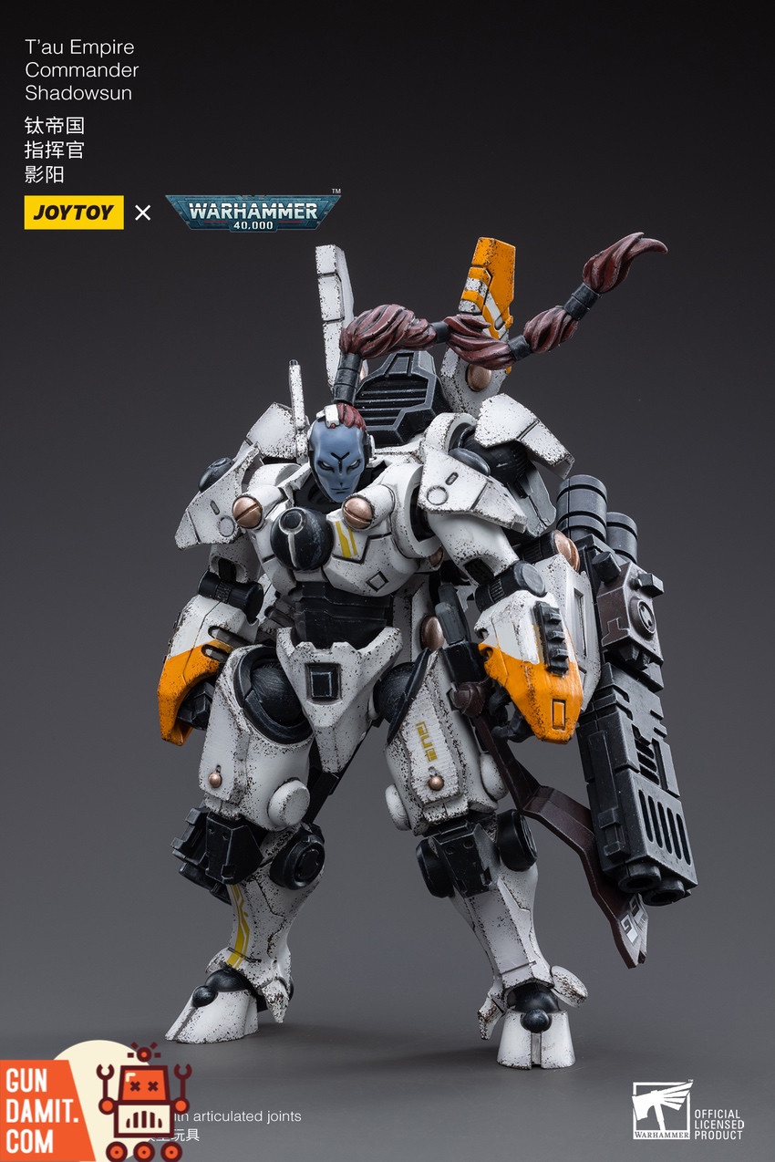 JoyToy 1/18 Tau Commander Shadowsun XV22 stealth battlesuit front view JoyToy 1/18 Tau Commander Shadowsun XV22 stealth battlesuit front view