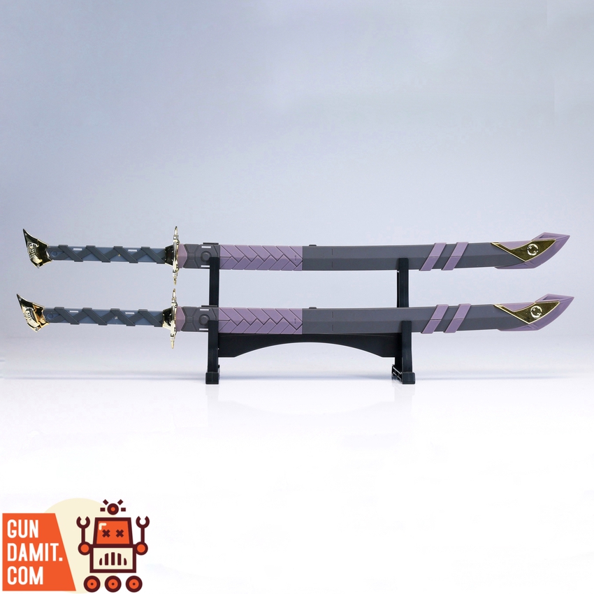 Effects Wings 1/60 PG Astray Black Frame dual katana weapons with dark purple scabbards on stand Effects Wings 1/60 PG Astray Black Frame dual katana weapons with dark purple scabbards on stand