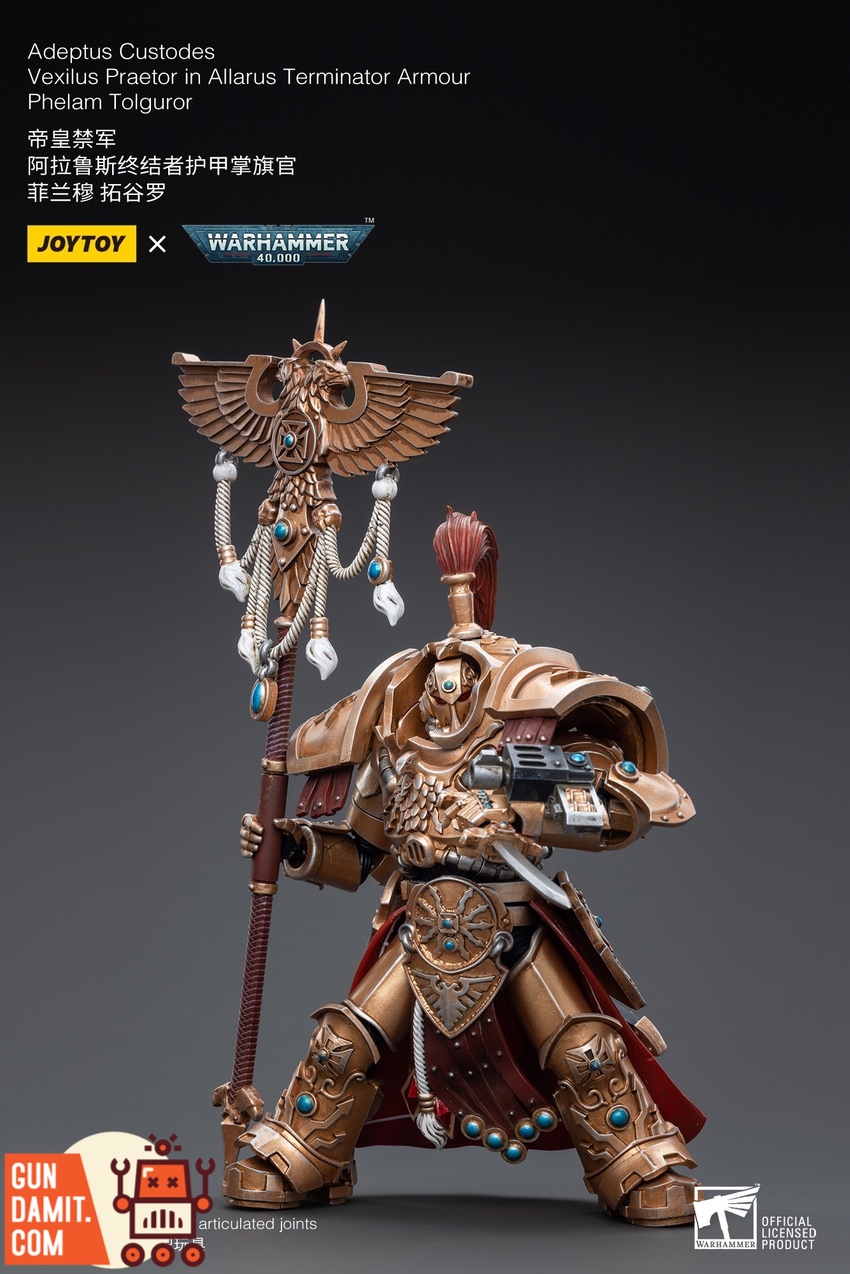 JoyToy WH40K Phelam Tolguror rear view showing backpack and cape detail JoyToy WH40K Phelam Tolguror rear view showing backpack and cape detail