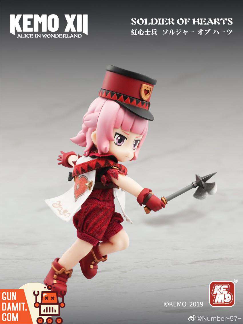 Kemo XII Doll Alice in Wonderland Soldier of Heart front view with playing card themed armor and spear Kemo XII Doll Alice in Wonderland Soldier of Heart front view with playing card themed armor and spear