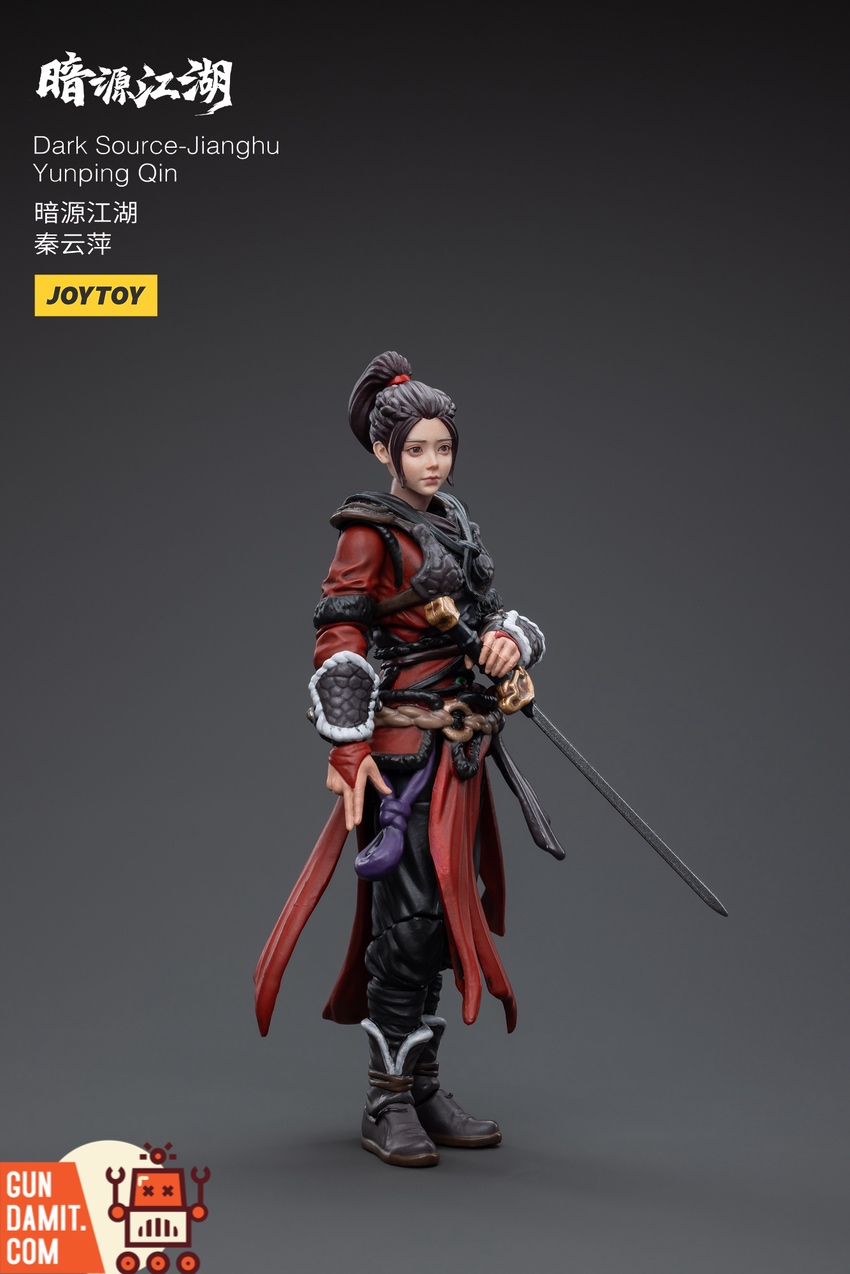 JoyToy Yunping Qin close-up showing detailed female head sculpt and traditional hairstyle JoyToy Yunping Qin close-up showing detailed female head sculpt and traditional hairstyle