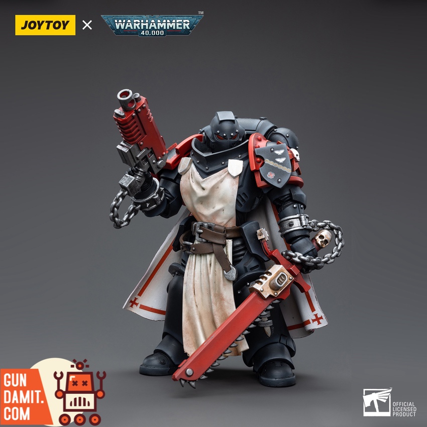 JoyToy 1/18 WH40K Black Templars Primaris Sword Brethren Harmund front view with power sword and bolt pistol JoyToy 1/18 WH40K Black Templars Primaris Sword Brethren Harmund front view with power sword and bolt pistol
