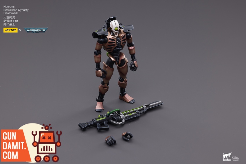 JoyToy WH40K Necrons Deathmarks side view with synaptic disintegrator rifles JoyToy WH40K Necrons Deathmarks side view with synaptic disintegrator rifles