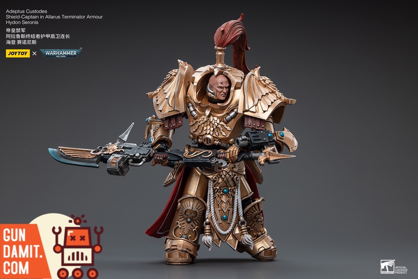 JoyToy 1/18 WH40K Custodes Shield-Captain Hydon Seronis front view with castellan axe in golden Terminator armor JoyToy 1/18 WH40K Custodes Shield-Captain Hydon Seronis front view with castellan axe in golden Terminator armor