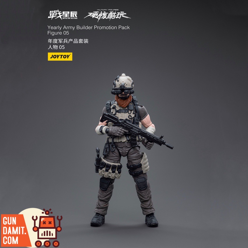 JoyToy 1/18 Army Builder Promotion Pack Figure 05 front view with desert tactical gear and assault rifle JoyToy 1/18 Army Builder Promotion Pack Figure 05 front view with desert tactical gear and assault rifle