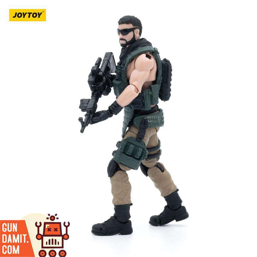JoyToy Army Builder Figure 01 side profile with combat rifle and vest JoyToy Army Builder Figure 01 side profile with combat rifle and vest