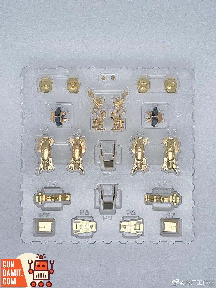 Point Factory Studio 1/100 Phenex alloy kit runner tray B with gold leg and armor parts Point Factory Studio 1/100 Phenex alloy kit runner tray B with gold leg and armor parts