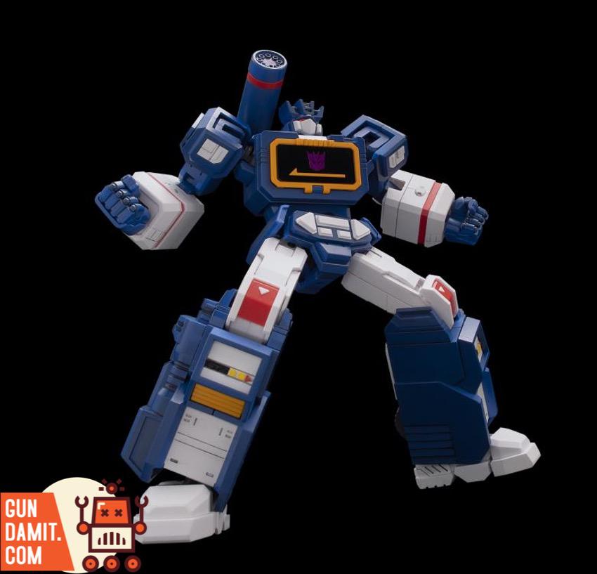 Flame Toys Furai Model Soundwave close-up of head sculpt with visor and face mask Flame Toys Furai Model Soundwave close-up of head sculpt with visor and face mask