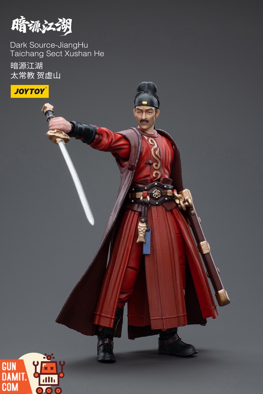 JoyToy JT4355 1/18 Dark Source JiangHu Taichang Sect Xushan He front view with sword extended JoyToy JT4355 1/18 Dark Source JiangHu Taichang Sect Xushan He front view with sword extended