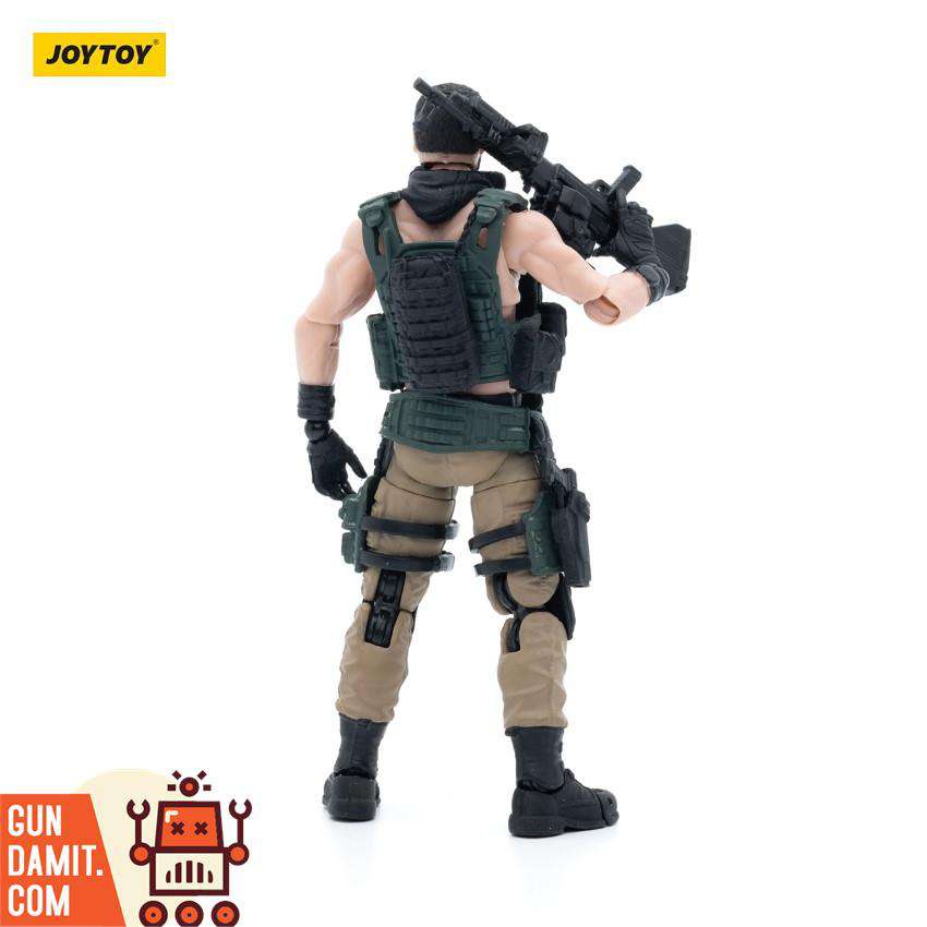 JoyToy Army Builder Pack Figure 01 close-up of helmet and night vision mount JoyToy Army Builder Pack Figure 01 close-up of helmet and night vision mount