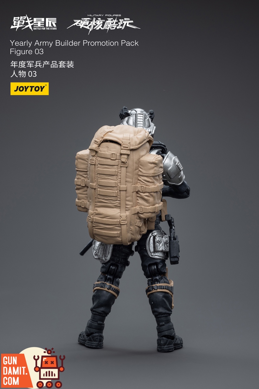 JoyToy Army Builder Pack Figure 03 close-up of helmet and tactical equipment JoyToy Army Builder Pack Figure 03 close-up of helmet and tactical equipment