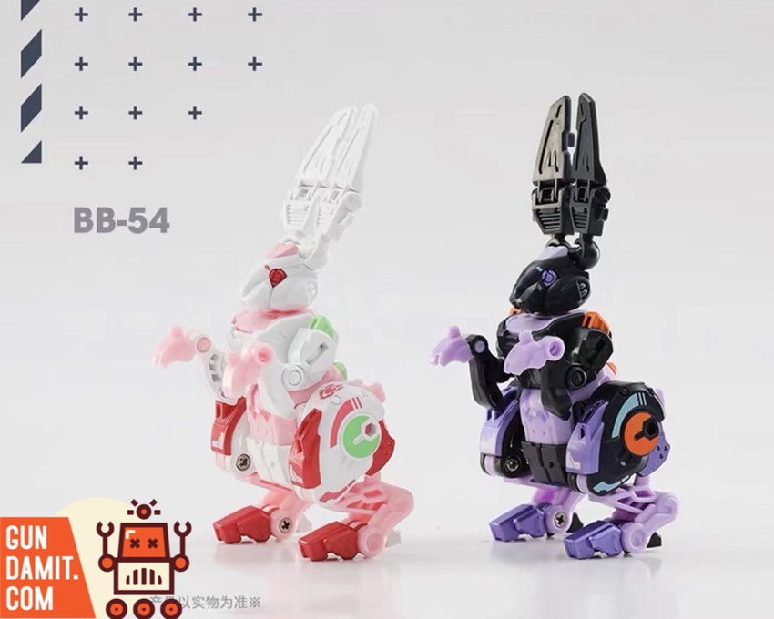 52Toys BB-54 Loyalheart light variant showing yin-yang contrasting color scheme 52Toys BB-54 Loyalheart light variant showing yin-yang contrasting color scheme