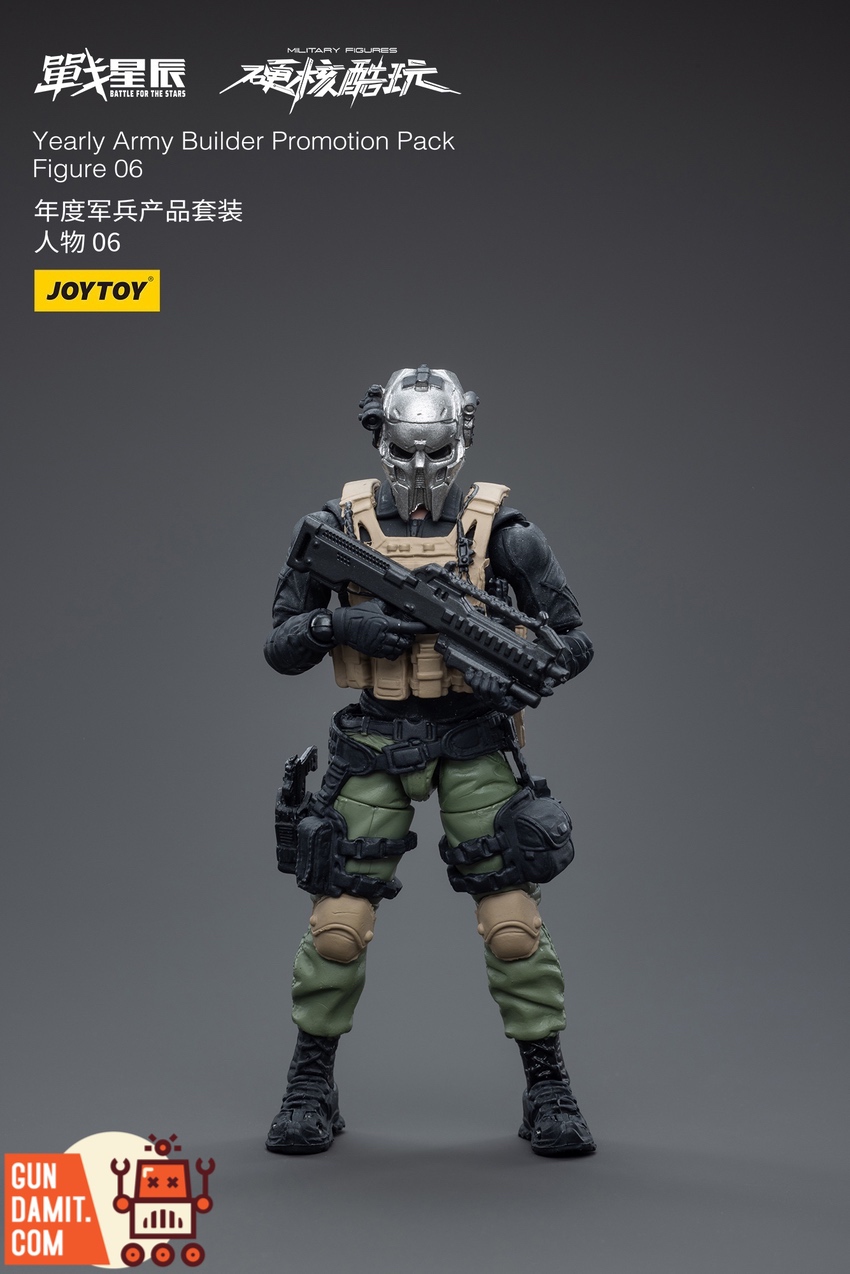 JoyToy Army Builder Figure 06 side profile with rifle and tactical vest JoyToy Army Builder Figure 06 side profile with rifle and tactical vest