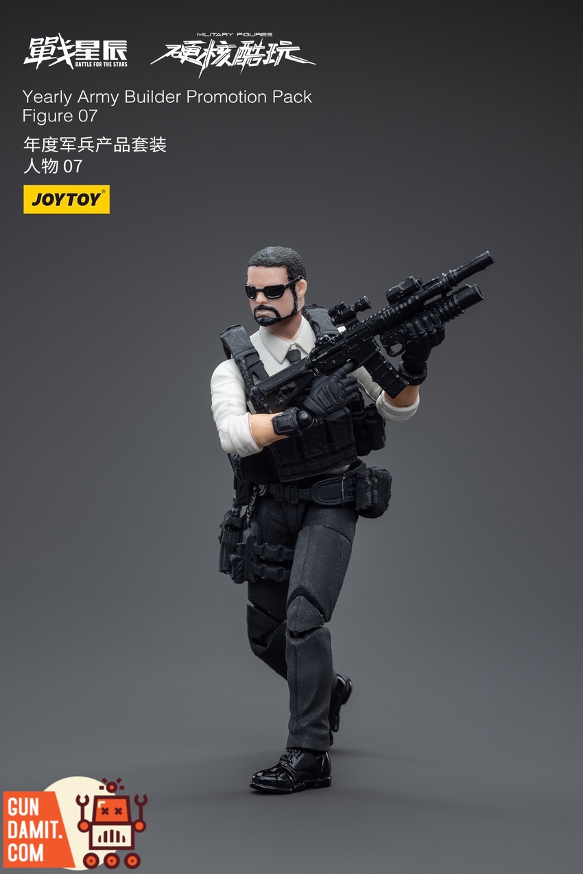 JoyToy Promotion Pack Figure 07 with full weapon accessory spread JoyToy Promotion Pack Figure 07 with full weapon accessory spread