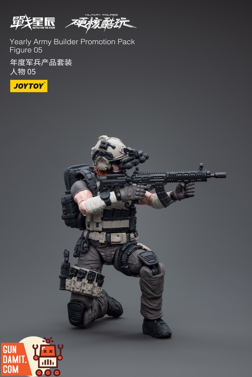 JoyToy Army Builder Figure 05 side profile with night vision goggles and combat vest JoyToy Army Builder Figure 05 side profile with night vision goggles and combat vest