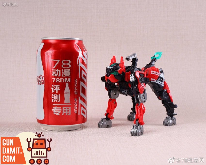 52Toys BB-51D Clawde side profile with articulated claws extended 52Toys BB-51D Clawde side profile with articulated claws extended