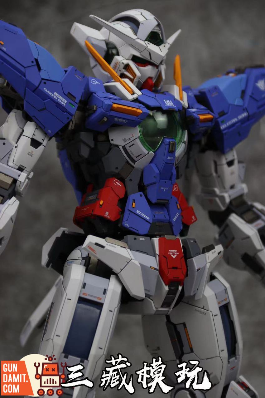 Upgraded PG Exia upper body close-up with blue armor and GN Drive glow Upgraded PG Exia upper body close-up with blue armor and GN Drive glow