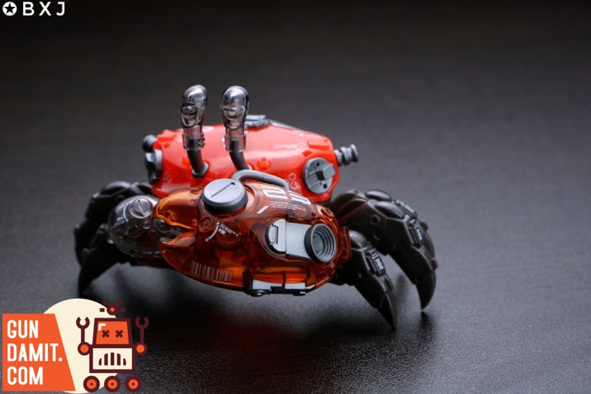 Orange Cat Industry 008 Fiddler Crab red version front three-quarter view Orange Cat Industry 008 Fiddler Crab red version front three-quarter view