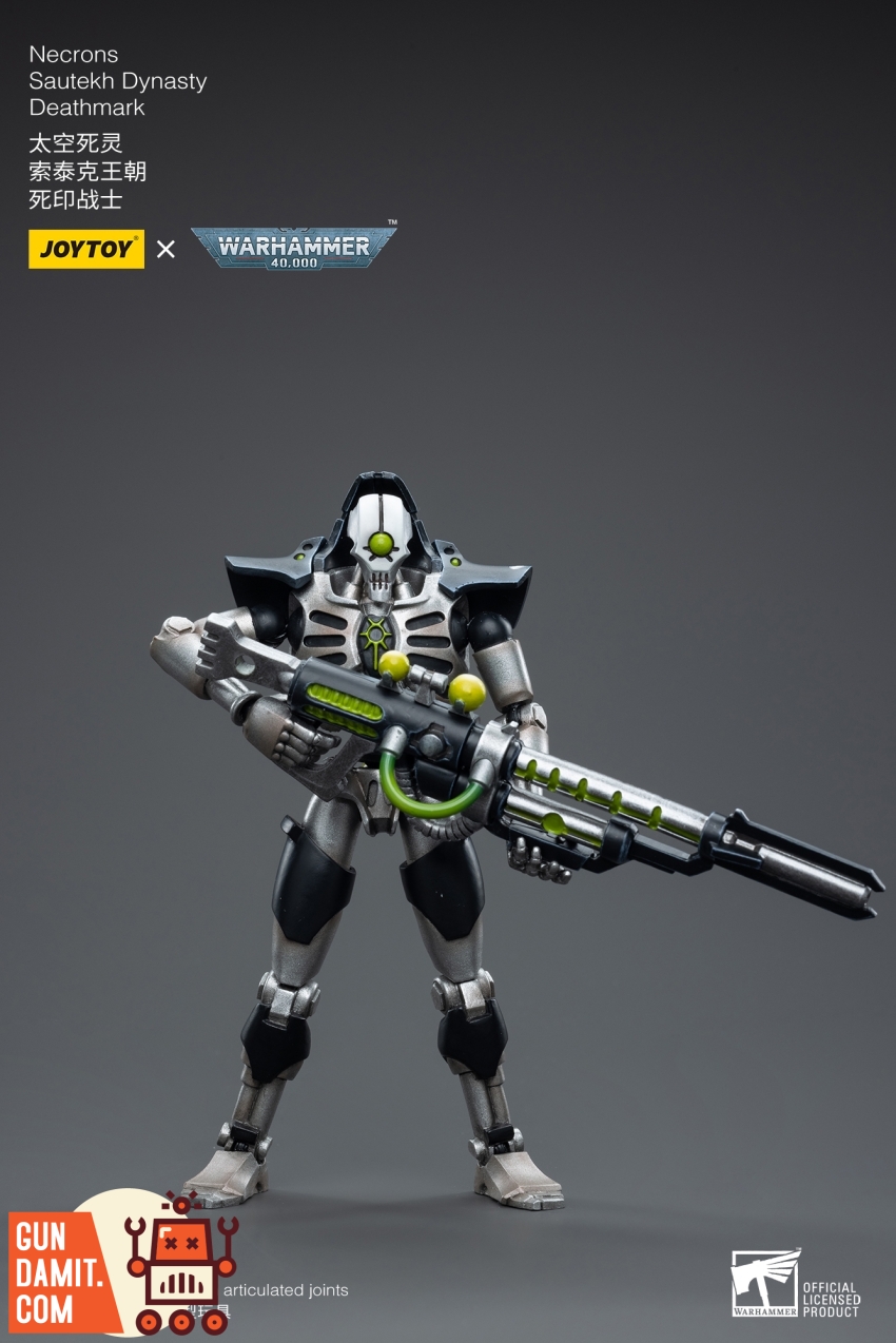 JoyToy Warhammer 40K Necrons Sautekh Deathmark front view with sniper weapon JoyToy Warhammer 40K Necrons Sautekh Deathmark front view with sniper weapon