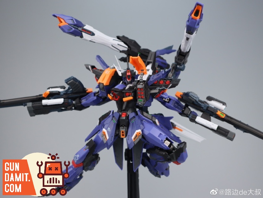Infinite Dimension Ruling side profile showing ornate shoulder armor and metal frame Infinite Dimension Ruling side profile showing ornate shoulder armor and metal frame