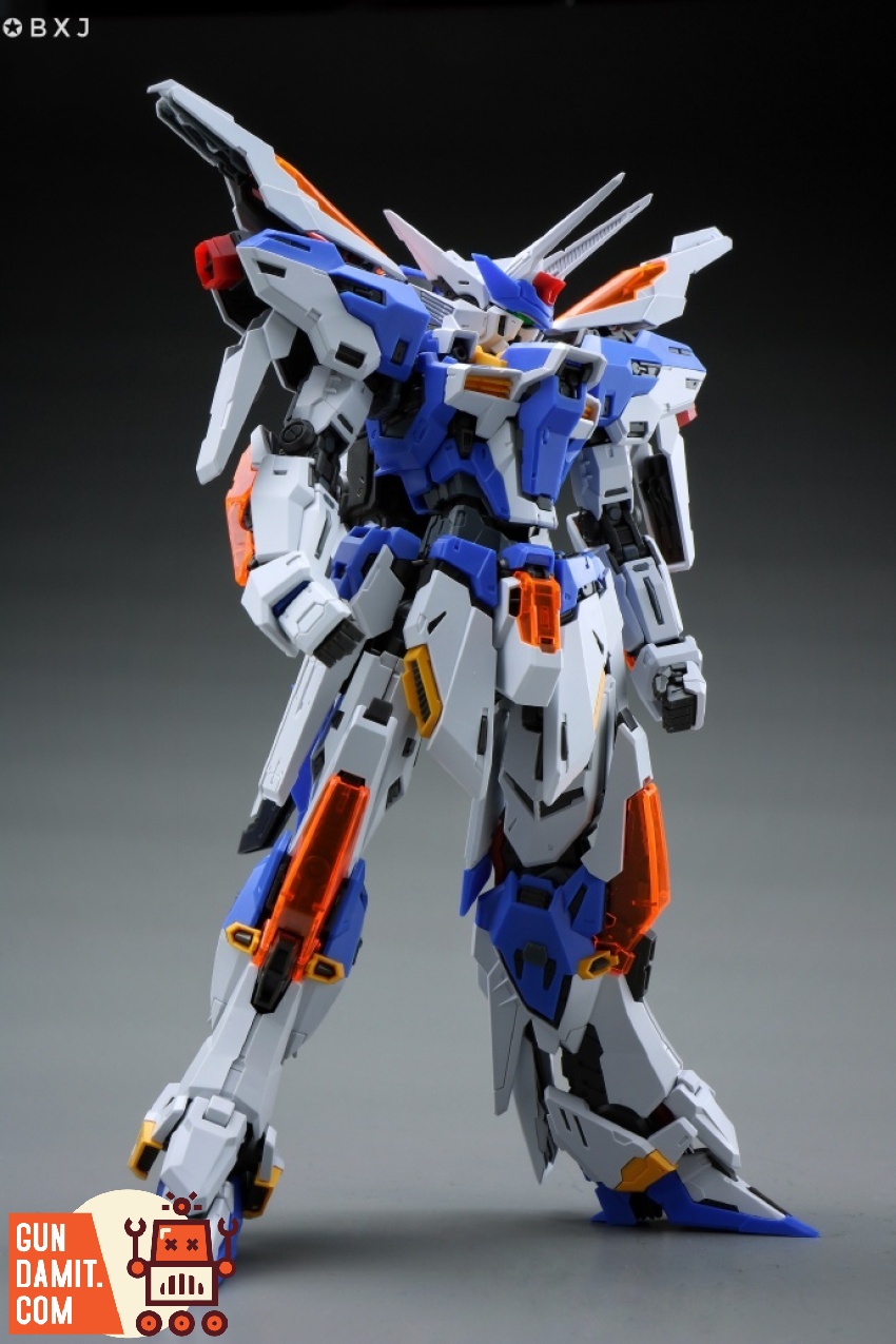 Genesis Commander model kit premium parts and accessories display Genesis Commander model kit premium parts and accessories display