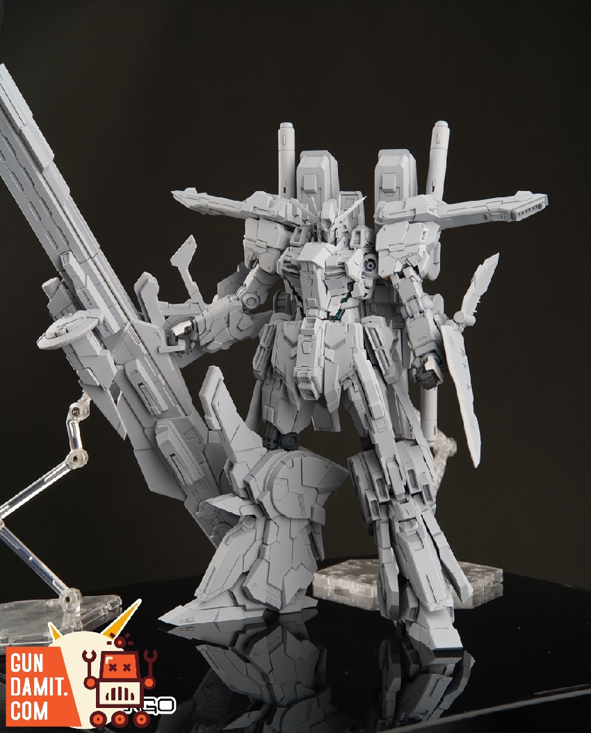 FAZZ conversion resin kit rear view with large backpack thrusters FAZZ conversion resin kit rear view with large backpack thrusters