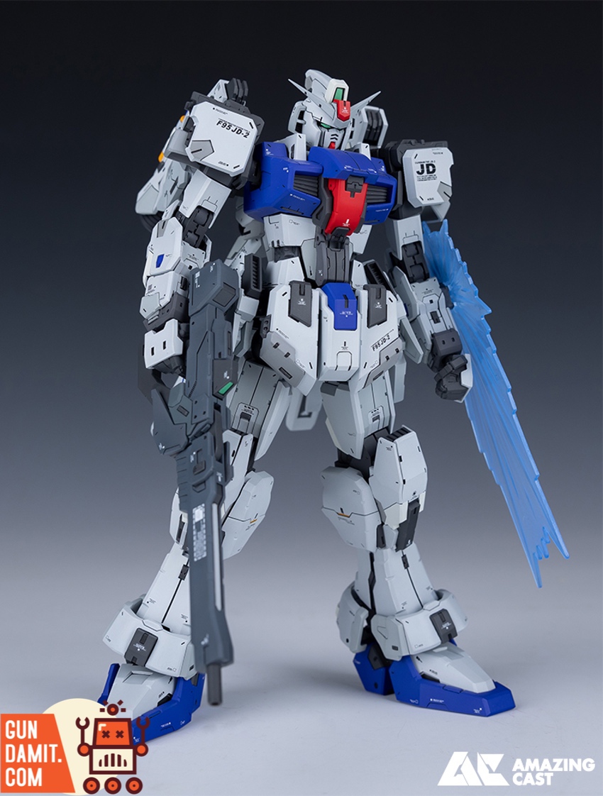 F95 JD-2 Gundam resin kit back view showing thruster packs and beam saber effects F95 JD-2 Gundam resin kit back view showing thruster packs and beam saber effects
