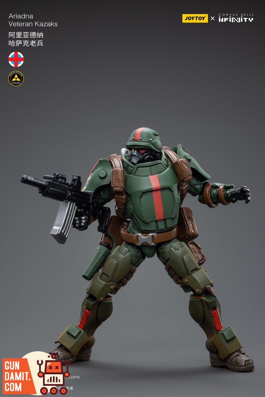 JoyToy 1/18 Infinity Veteran Kazaks articulation and weapon detail JoyToy 1/18 Infinity Veteran Kazaks articulation and weapon detail