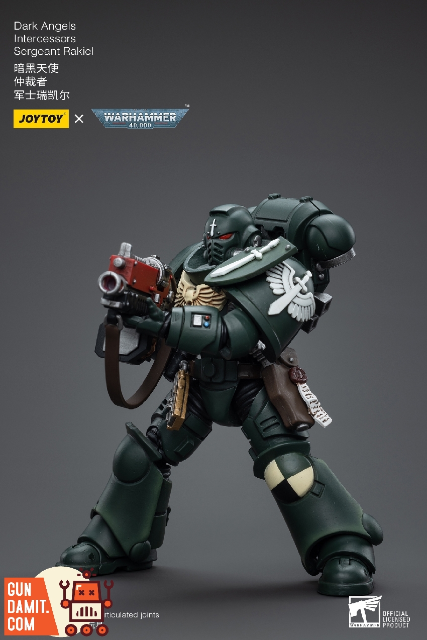 1/18 Dark Angels Intercessor Rakiel side angle with weapon 1/18 Dark Angels Intercessor Rakiel side angle with weapon