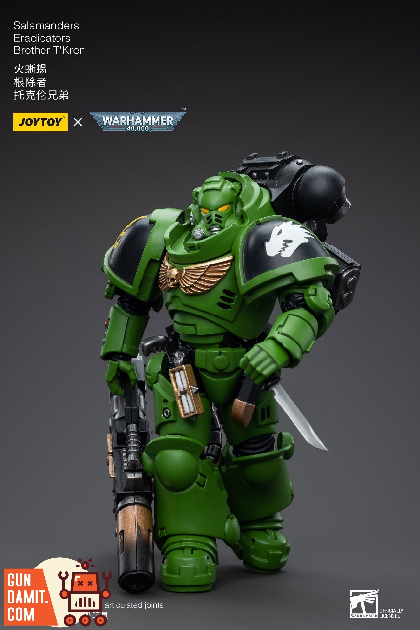 JoyToy Salamanders Brother T'Kren green power armor side view with heavy weapon JoyToy Salamanders Brother T'Kren green power armor side view with heavy weapon