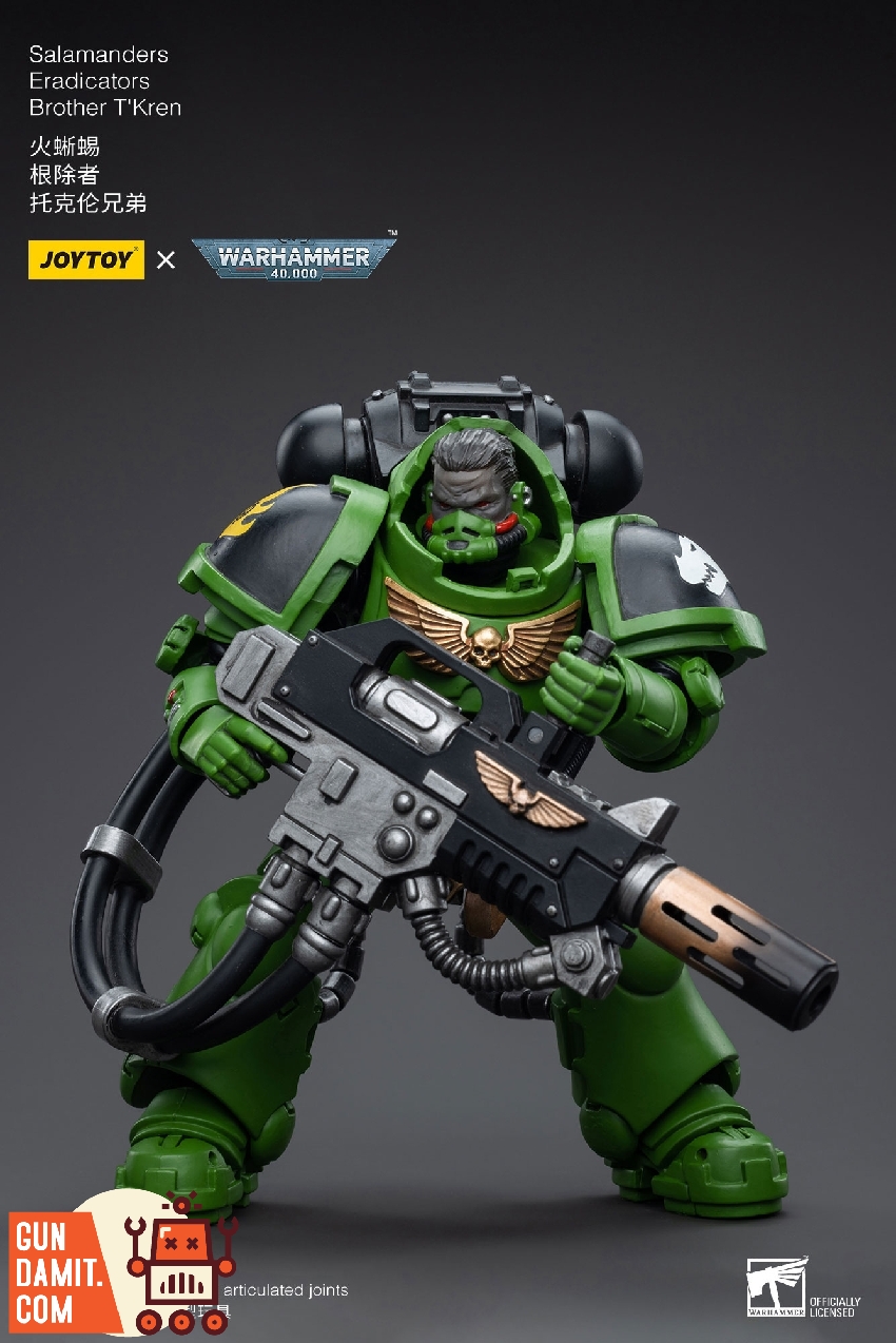 JoyToy WH40K Salamanders T'Kren full body front view JoyToy WH40K Salamanders T'Kren full body front view