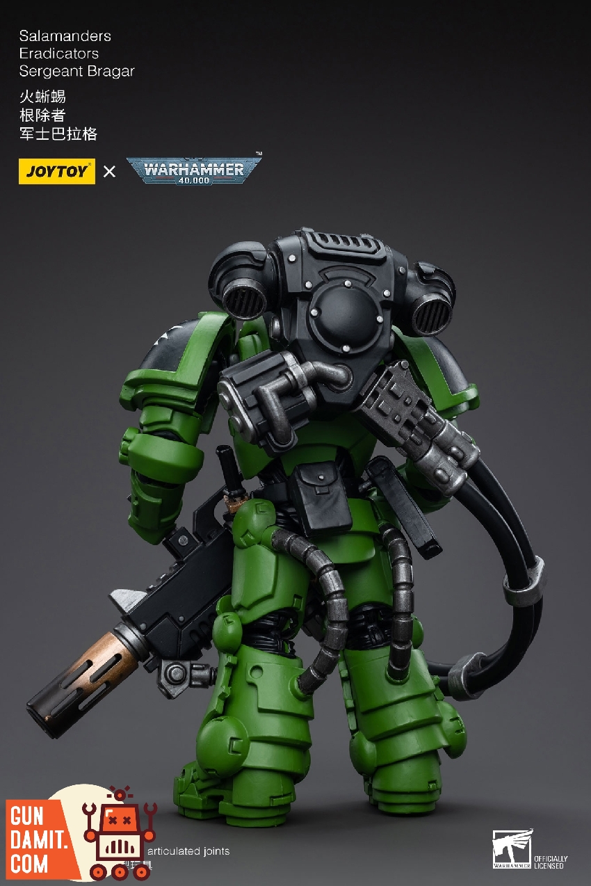 JoyToy Salamanders Eradicators Sergeant Bragar side profile with weapon JoyToy Salamanders Eradicators Sergeant Bragar side profile with weapon