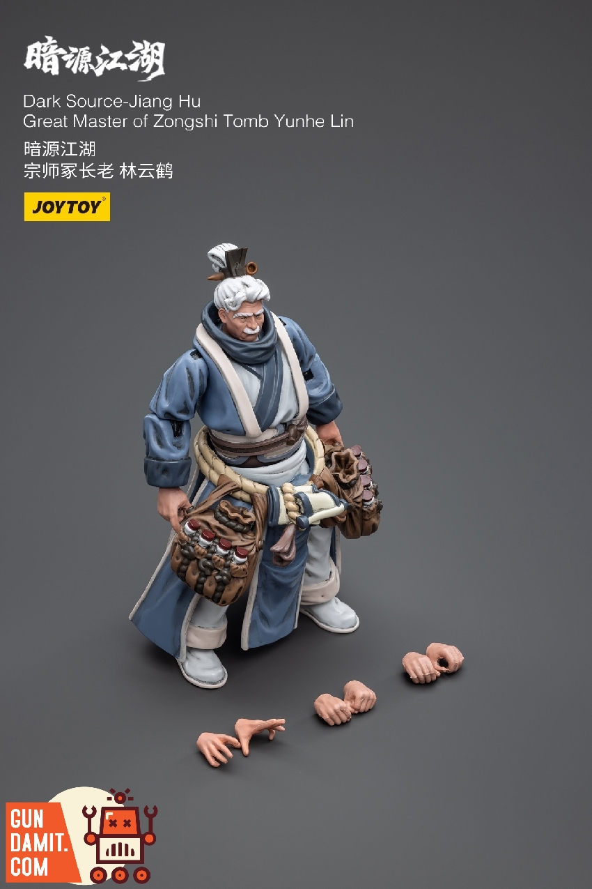 JoyToy Yunhe Lin figure weapon pouches close-up JoyToy Yunhe Lin figure weapon pouches close-up