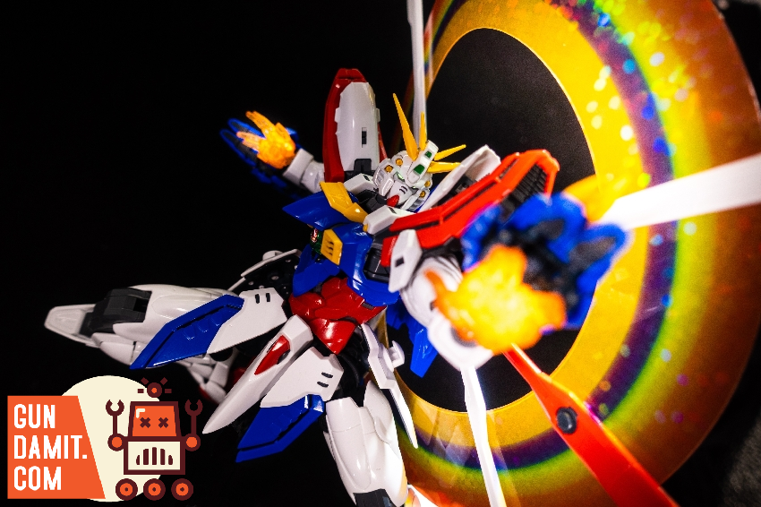 MJH 1/100 God Gundam side angle showing dynamic proportions MJH 1/100 God Gundam side angle showing dynamic proportions