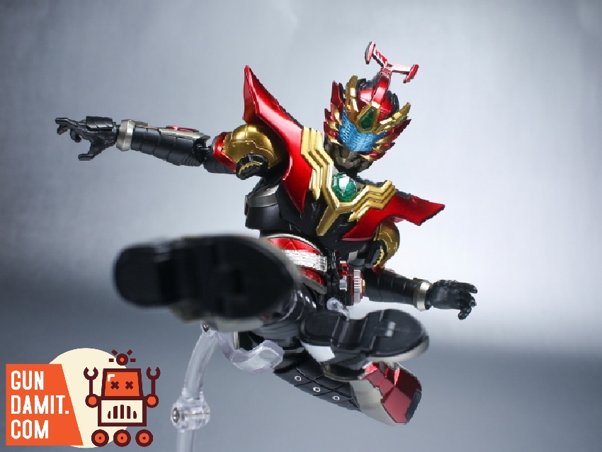 Degenerator Industry Armor Hero Carbon 1/12 dynamic kicking action pose Degenerator Industry Armor Hero Carbon 1/12 dynamic kicking action pose