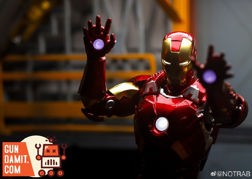 Eastern Model 1/9 Iron Man Mark 7 model kit repulsor blast pose with LED glow Eastern Model 1/9 Iron Man Mark 7 model kit repulsor blast pose with LED glow