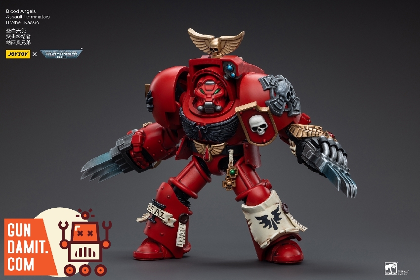 JoyToy 1/18 Blood Angels Assault Terminator Brother Nassio in red armor with dual lightning claws extended JoyToy 1/18 Blood Angels Assault Terminator Brother Nassio in red armor with dual lightning claws extended