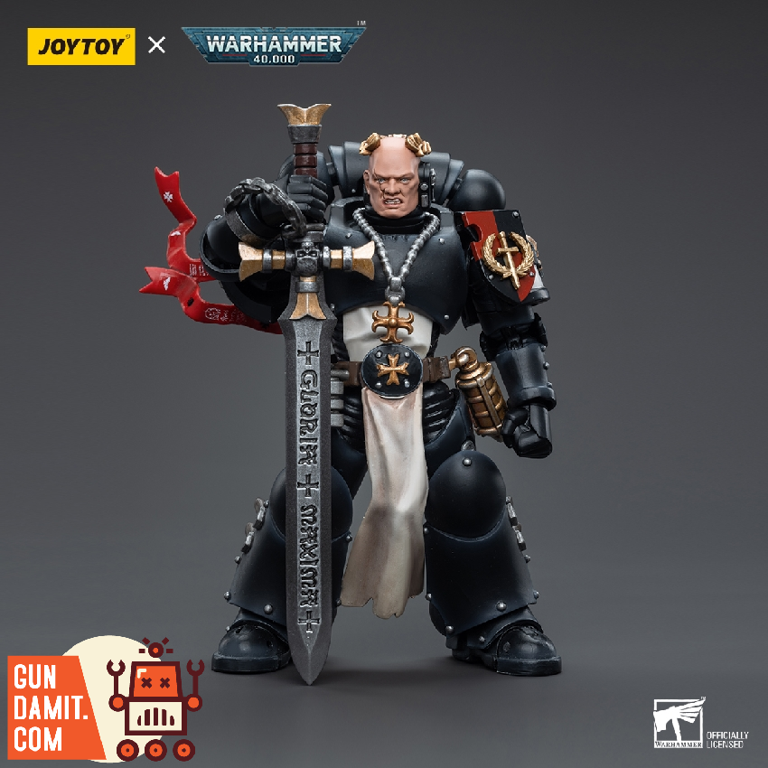 JoyToy Emperor's Champion Bayard's Revenge side pose holding Black Sword in two hands JoyToy Emperor's Champion Bayard's Revenge side pose holding Black Sword in two hands