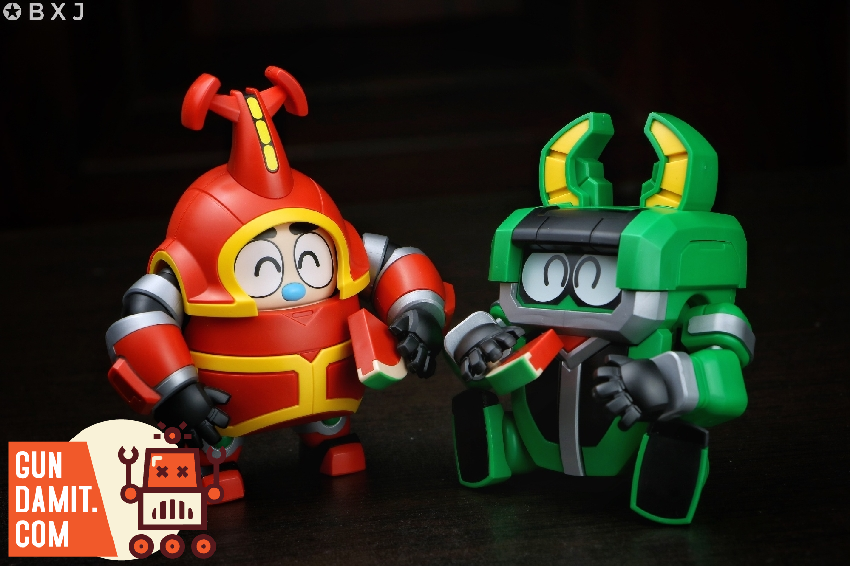 QOSMOS Kabutack red beetle robot detail QOSMOS Kabutack red beetle robot detail
