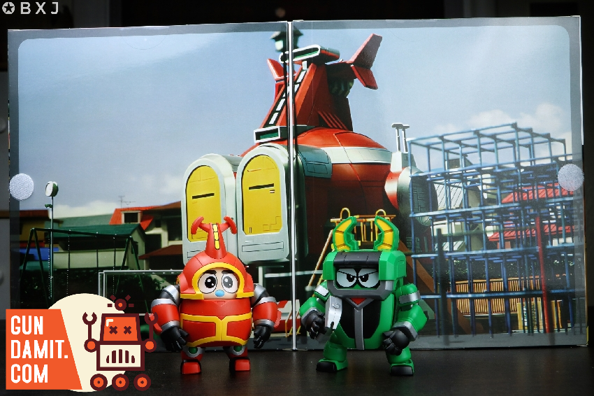 QOSMOS B-Robo Kabutack and Kuwagiro complete build QOSMOS B-Robo Kabutack and Kuwagiro complete build