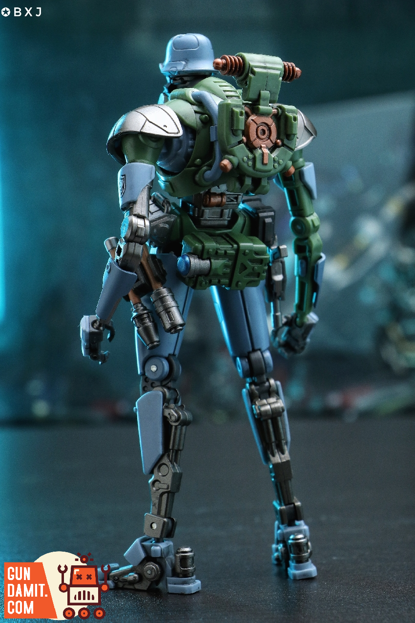 1/12 Vulture figure dynamic combat pose with weapon accessories 1/12 Vulture figure dynamic combat pose with weapon accessories