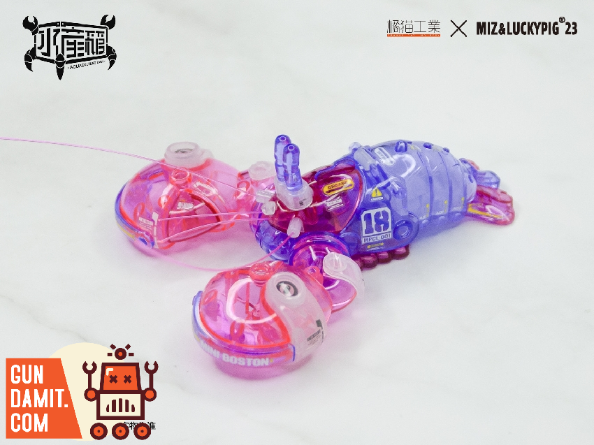 Orange Cat Industry Boston Lobster Pink Version model kit close-up showing translucent purple and pink claws Orange Cat Industry Boston Lobster Pink Version model kit close-up showing translucent purple and pink claws