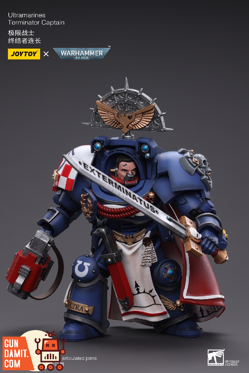 JoyToy Warhammer 40K Ultramarines Terminator Captain side view with power sword and detailed armor JoyToy Warhammer 40K Ultramarines Terminator Captain side view with power sword and detailed armor