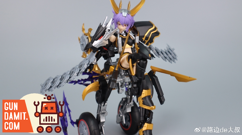 Taikoubou model kit with thunder weapon and mount detail Taikoubou model kit with thunder weapon and mount detail